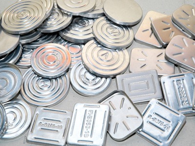 จานอลูมิเนียมบรรจุเครื่องสำอางค์